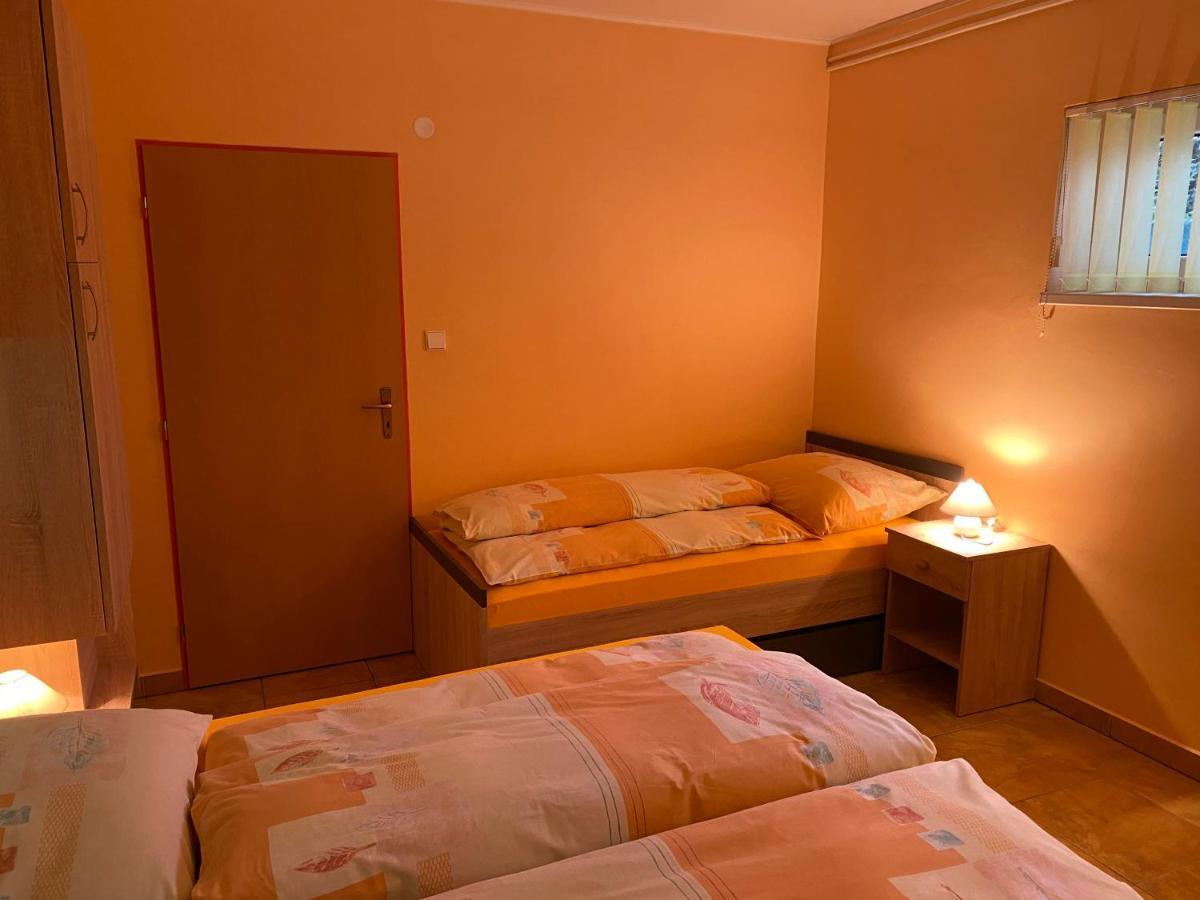 Privat No 13 Daire Liptovský Mikuláš Dış mekan fotoğraf