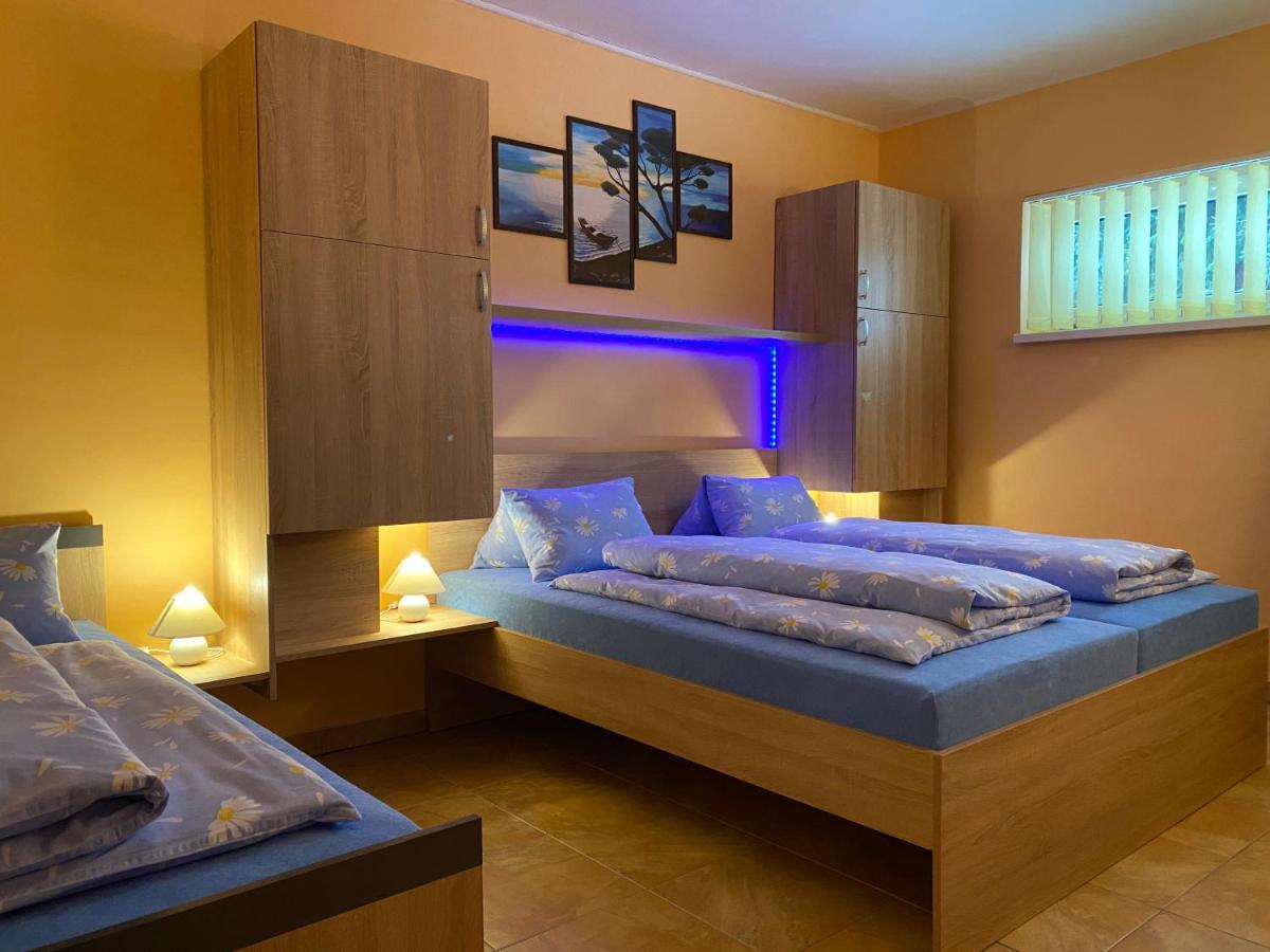 Privat No 13 Daire Liptovský Mikuláš Dış mekan fotoğraf
